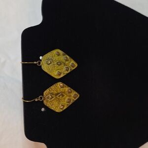 Elegant Green Dangle Earrings